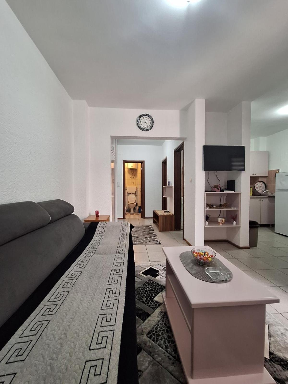 Apartment Tisa *